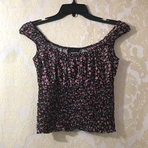 Cute flower top